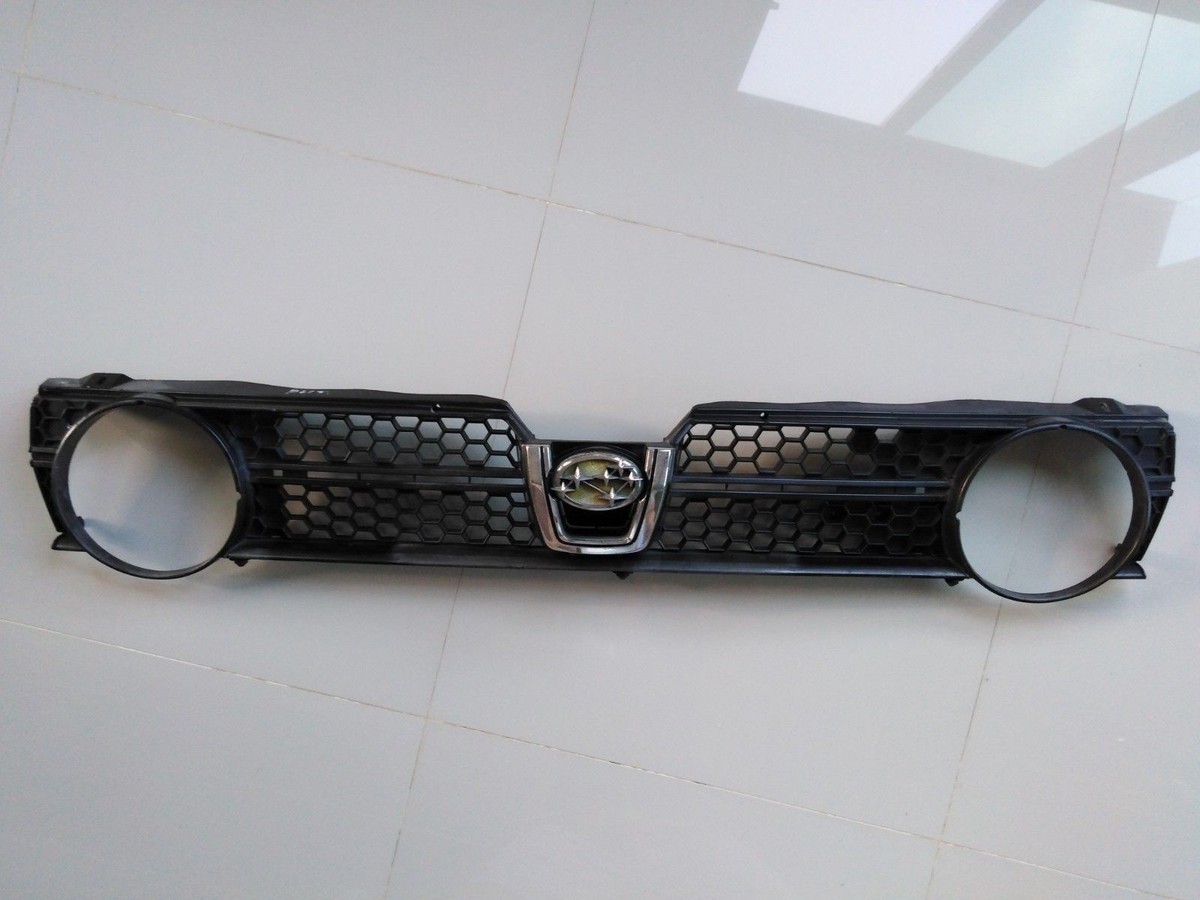 Subaru Leone 1600 1800 GL DL Front grille mask with the badge