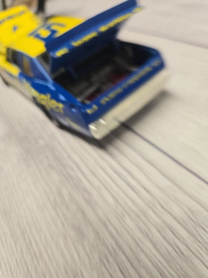 Pontiac Ventura Dale Earnhardt #15 Wrangler 1979 NASCAR Action 1:24 edición limitada Foto 3 de 4