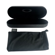 Oakley Sunglasses Clam Shell Hard Case Black Felt Lining Fits Glasses 6"x 2"
