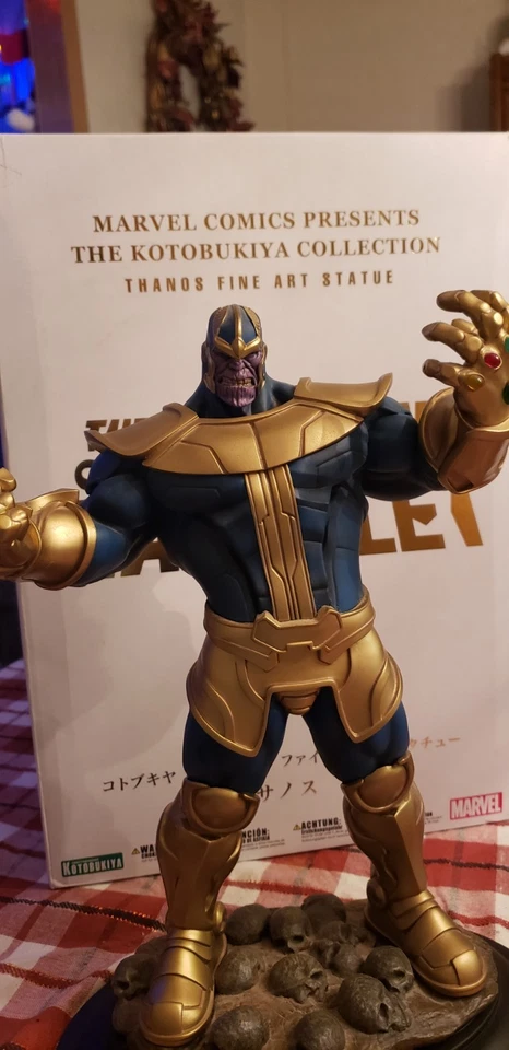 Kotobukiya Thanos Fine Art Statue  Marvel Infinity War Infinity Gauntlet - Image 3 of 4