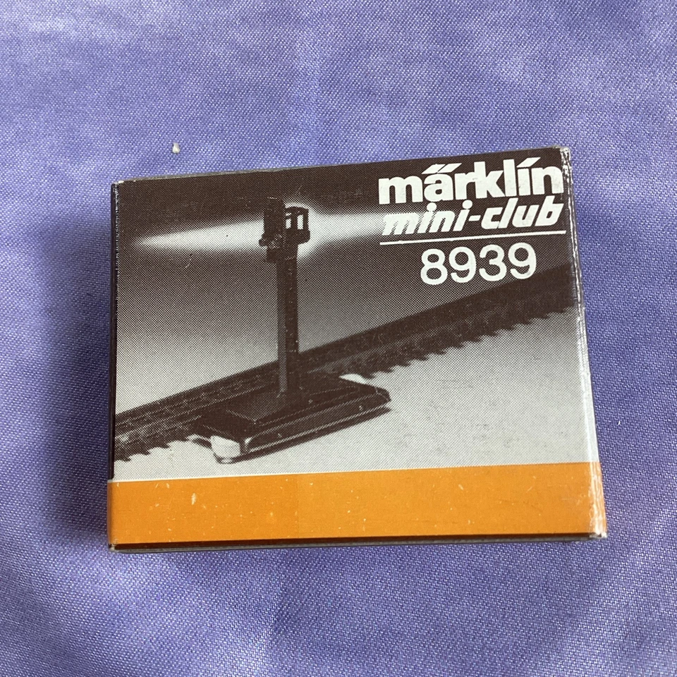 Lot Of 3 Marklin Mini Club Z Scale Lighted Home Signal Red & Green #8939 NOS - Image 2 of 2