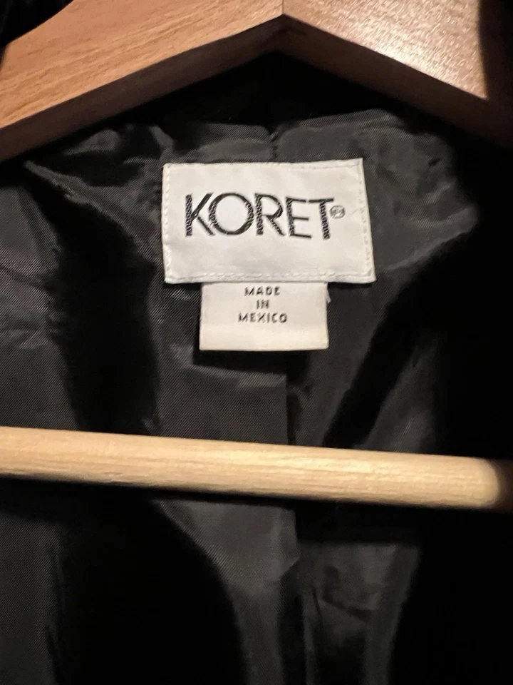 Blazer Koret Vintage Feminino 14 Preto Veludo Forrado Botão Único Feito nos EUA Anos 80 - Imagem 3 de 4