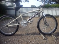 bmx bike GT fly mid school 20" w