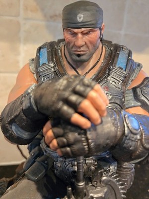 Gears of War 3 Limited Edition PVC Marcus Fenix Collectors Statue
