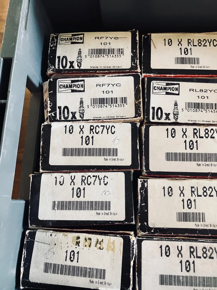 Joblot Of Champion Spark Plugs New Old Stock (+ 130 plugs) - Image 2 of 4
