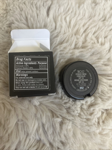 Mac Studio Finish Concealer (Nc42) (0,24oz) - Bild 2 von 3