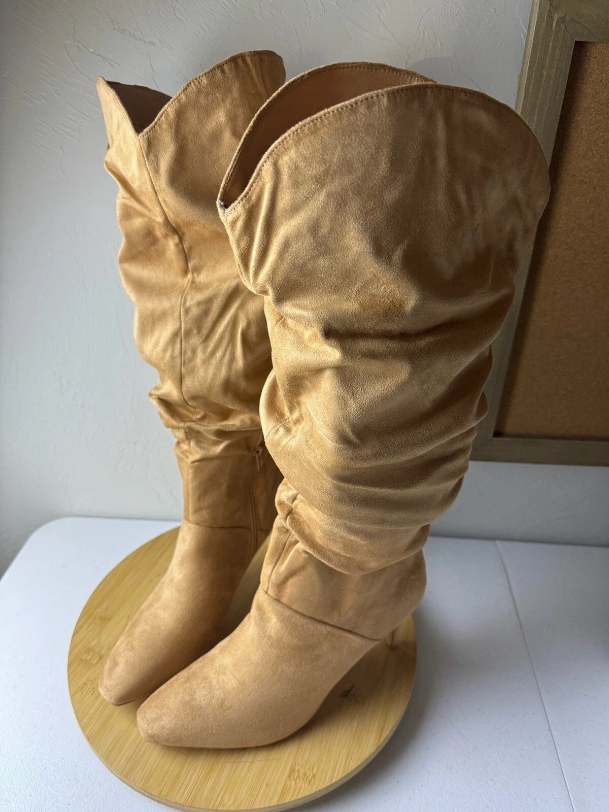Foto 1 di 11