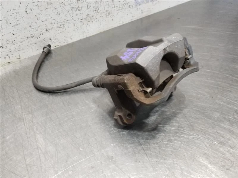 Pinza de freno trasera izquierda Lexus GS350 F 2018 Sport  Foto 3 de 4