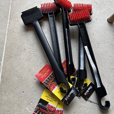 Image of 5 X Char-Broil 140 789 - Cool-clean Bbq Cleaning Brushes- BNWT - Free Post