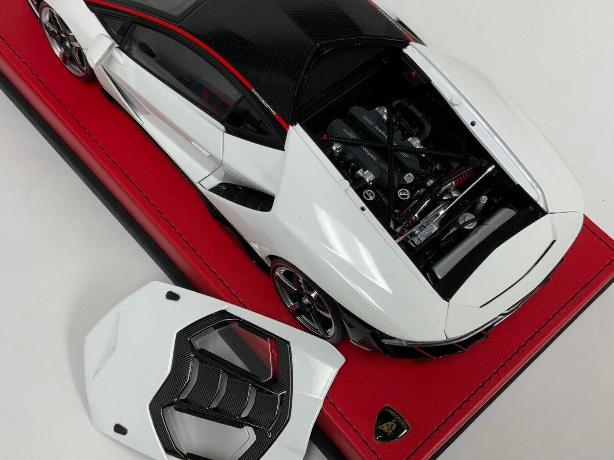 AUTOart Lamborghini Centenario Diecast Model Car - Solid White, 1