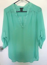 Women's Rue 21 Shirt Size M EUC