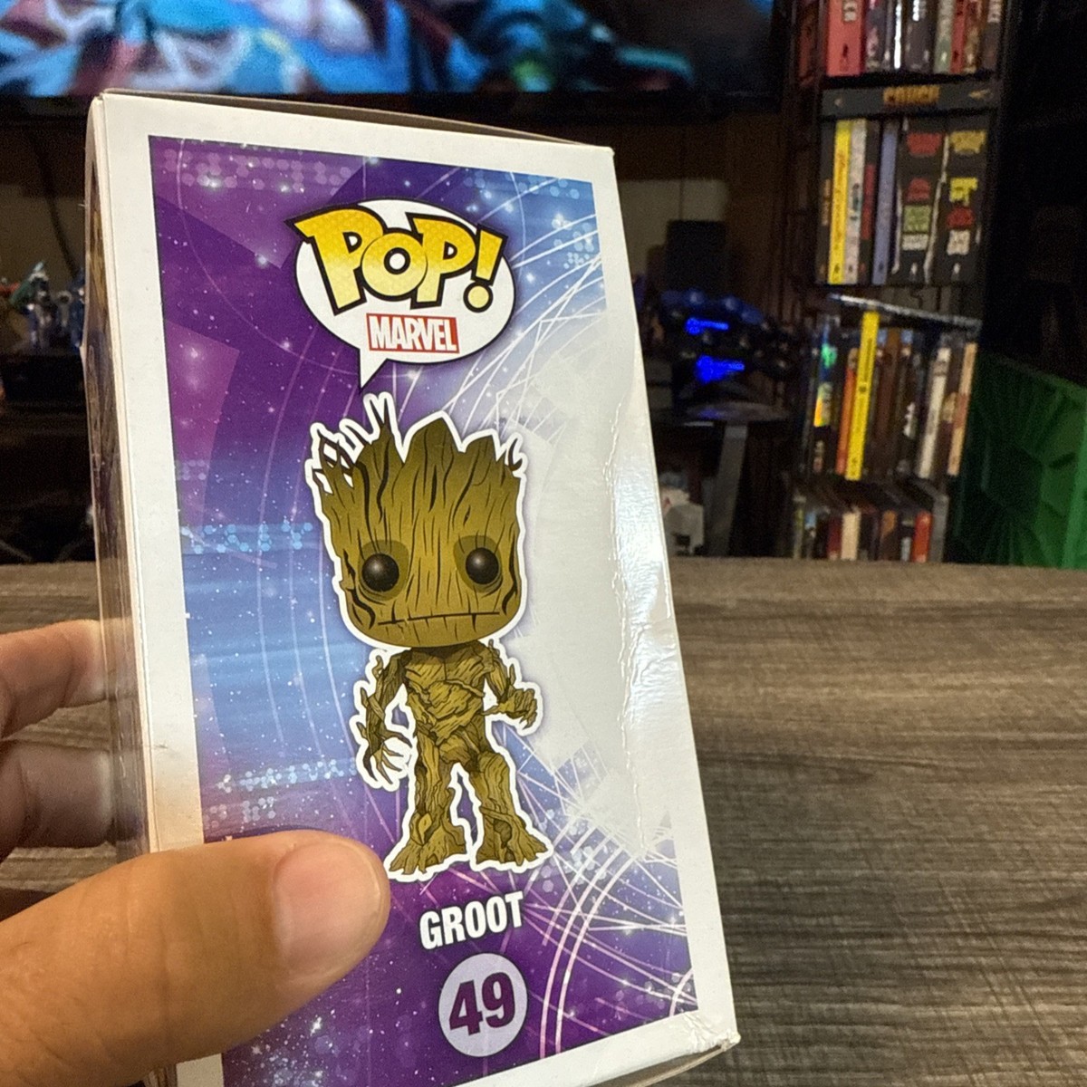 Funko Pop! Vinyl: Marvel - Groot - (Glow) - Loot Crate (Exclusive