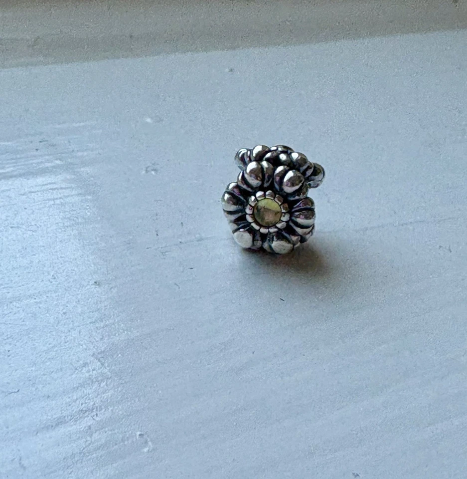Retired Sterling Silver August Birthday Blooms Bead with Peridot Charm - Image 3 of 4