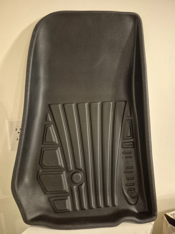 2007-14 Jeep Wrangler Floor Mat Set Catch-It Front 2 Piece - Image 4 of 4