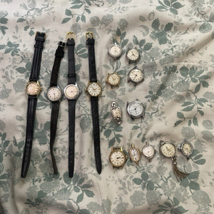 Rodania Caravelle Bulova Croton La Cloche Mixed Lot Vintage Wristwatches