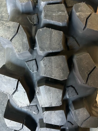 17.5R24 (2-Tires) 460/70R24 / 17.5L-24 RADIAL R4 Rear Backhoe Industrial Tire - Picture 4 of 10