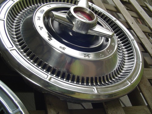 VINTAGE 1966 PLYMOUTH FURY SAVOR RUNNER BELVEDERE SATELLITE HUBCAPS WHEEL COVERS - Picture 9 of 12