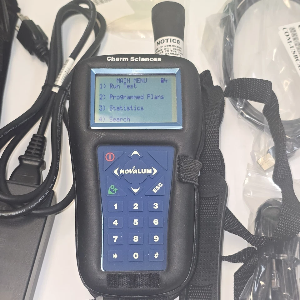 Sistema de detección de luminómetro de hisopo de bolsillo Charm Sciences NovaLUM Foto 2 de 4