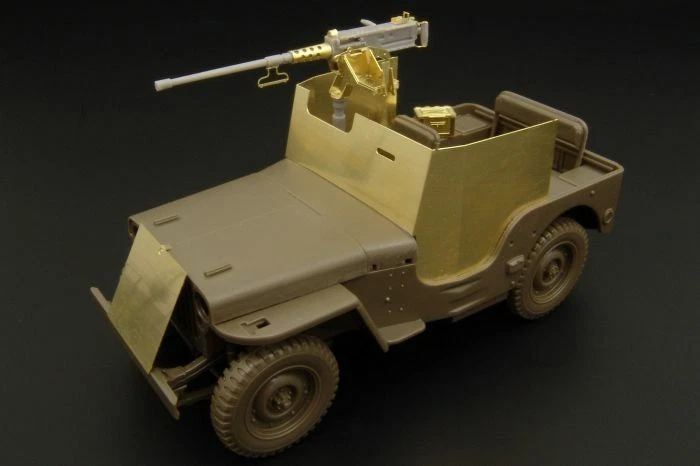 Hauler HLU35024 Armored JEEP (82nd Airborne Div.) scala 1/35 - Immagine 2 di 4