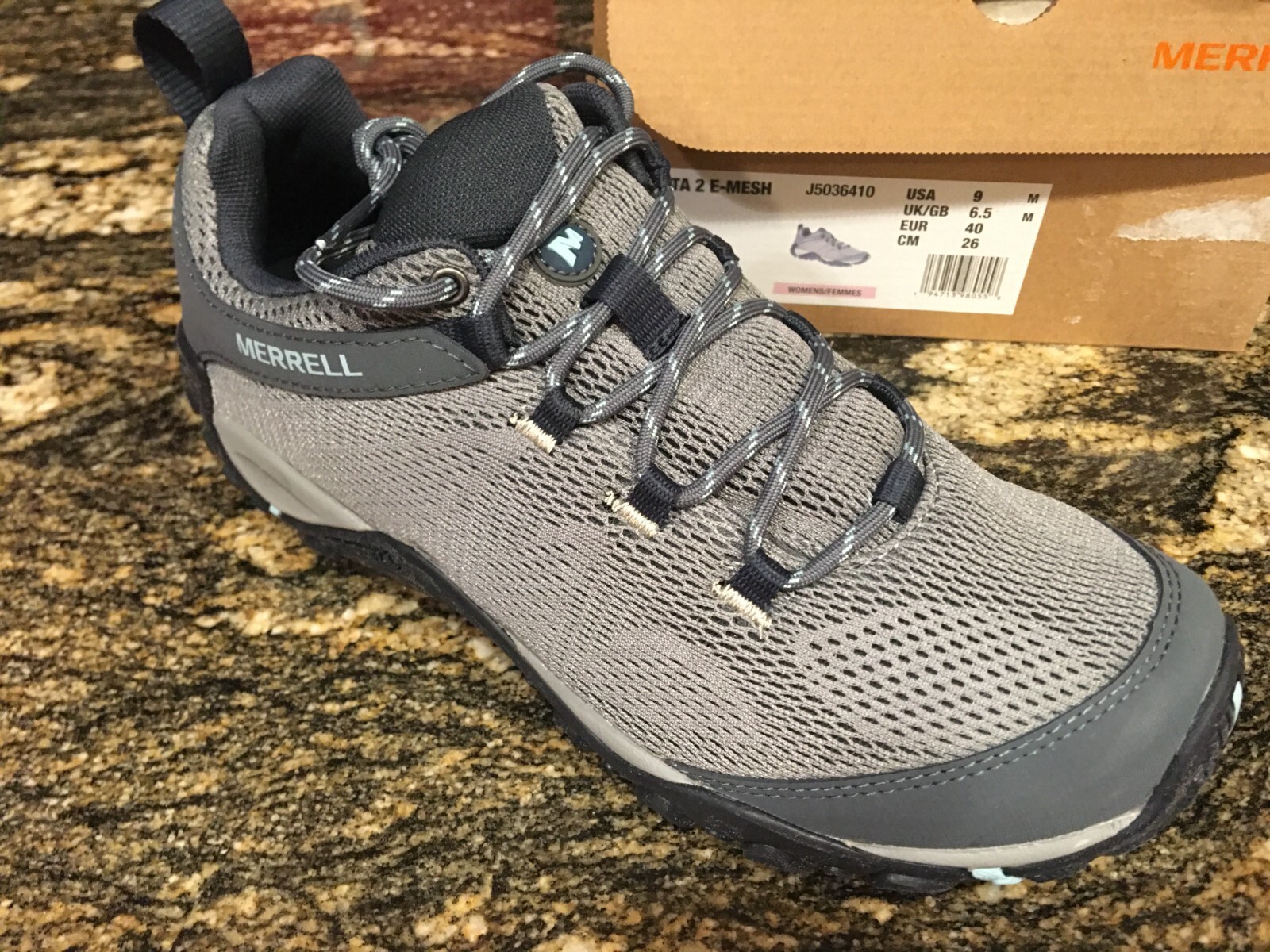 NUOVE scarpe da trail running da donna Merrell Yokota 2 in rete taglia 9