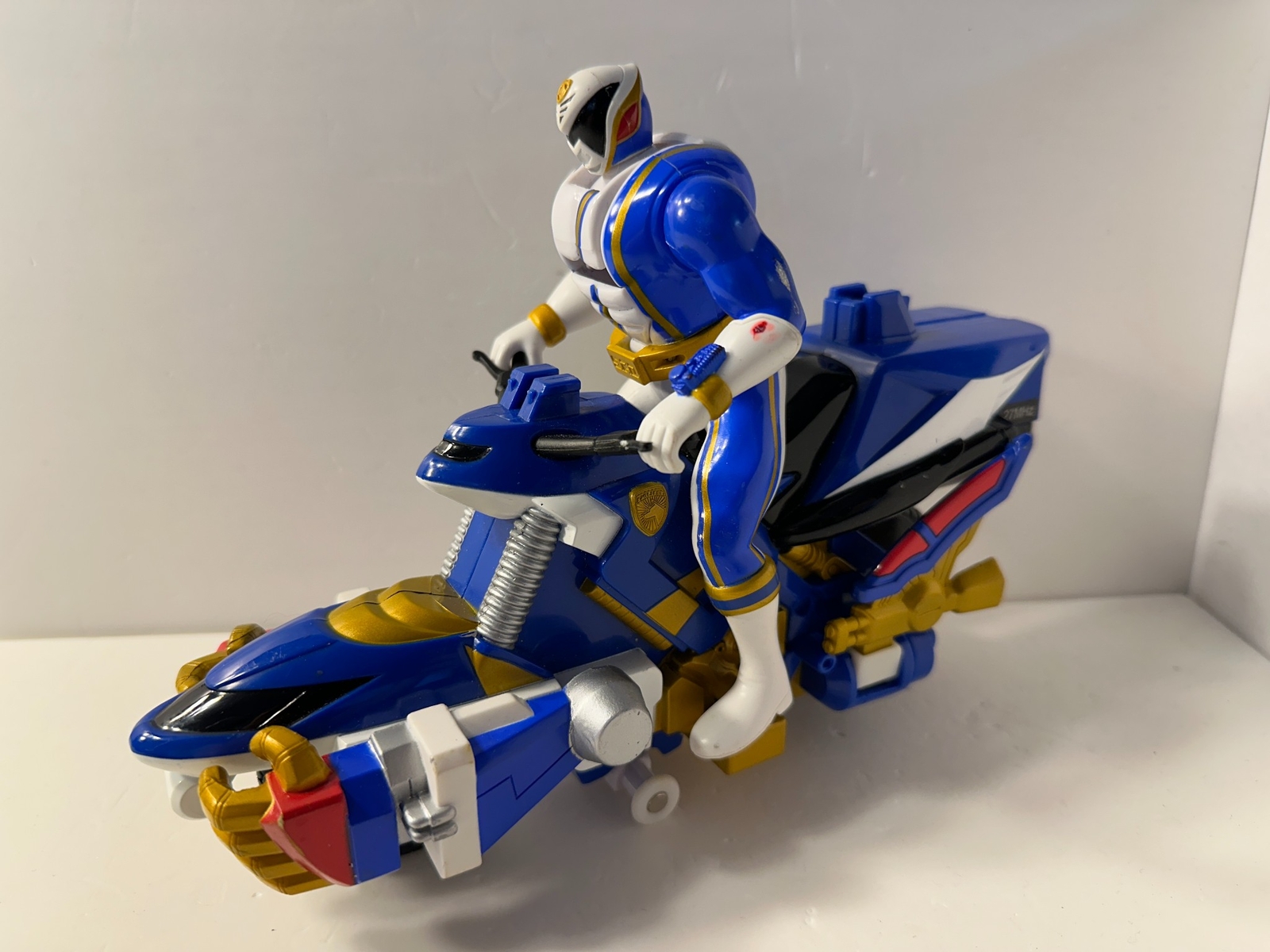 Power Rangers Lightspeed Rescue Blue Ranger Action Figure and Transforming Cycle