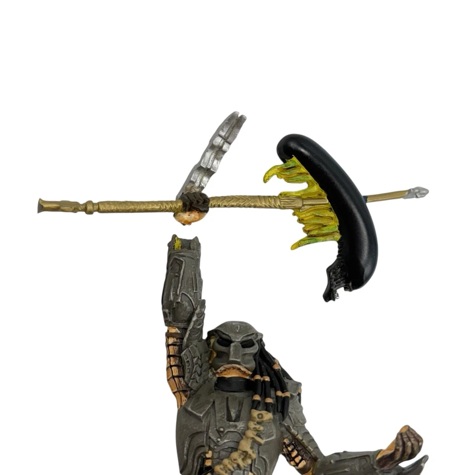 Eaglemoss Alien vs Predator AVP Hero Figurine Collection Scar 2016 Broken Hand - Image 4 of 4