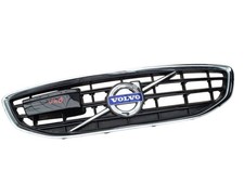 Calandre Volvo V40