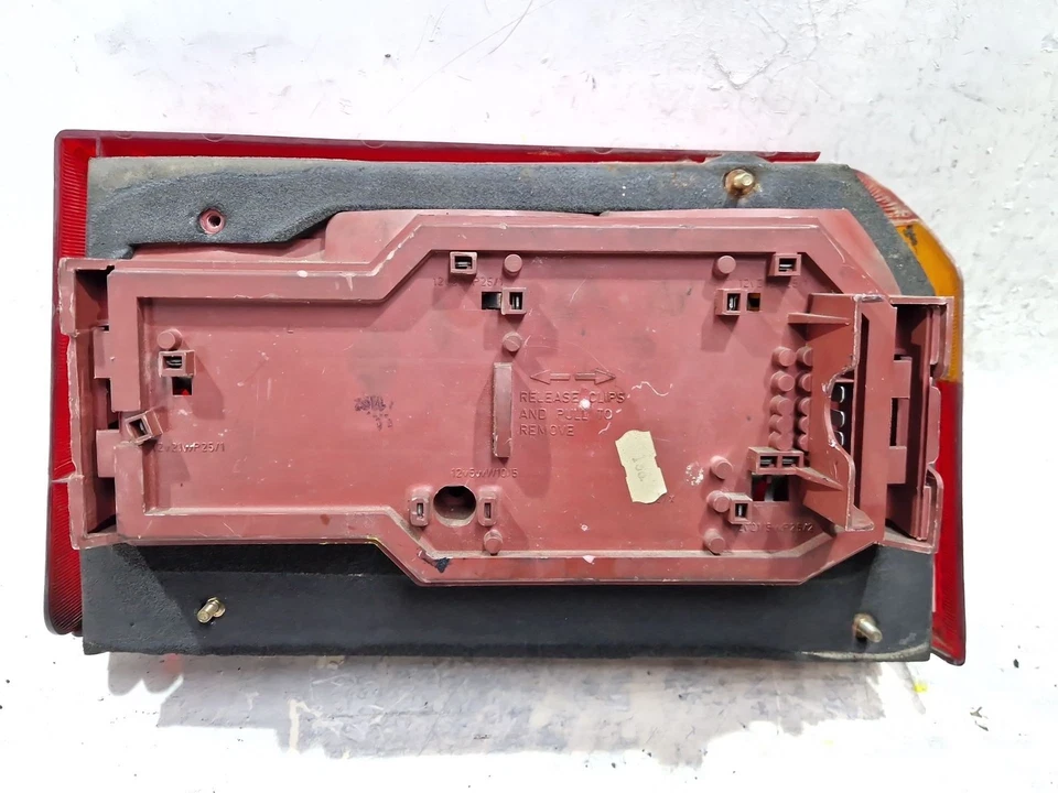 E11023403 RÜCKLEUCHTE AUßEN LINKS / 59417 FÜR AUSTIN MONTEGO XE 1.3 - Bild 3 von 4