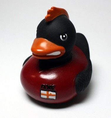 AXE Ente Quietscheente Rubber Duck England Fußball EM WM Ducky Striker