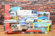 31x Faller Vollmer Pola kibri Roco Spur H0 Eisenbahn Bausätze Häuser Gebäude uvm