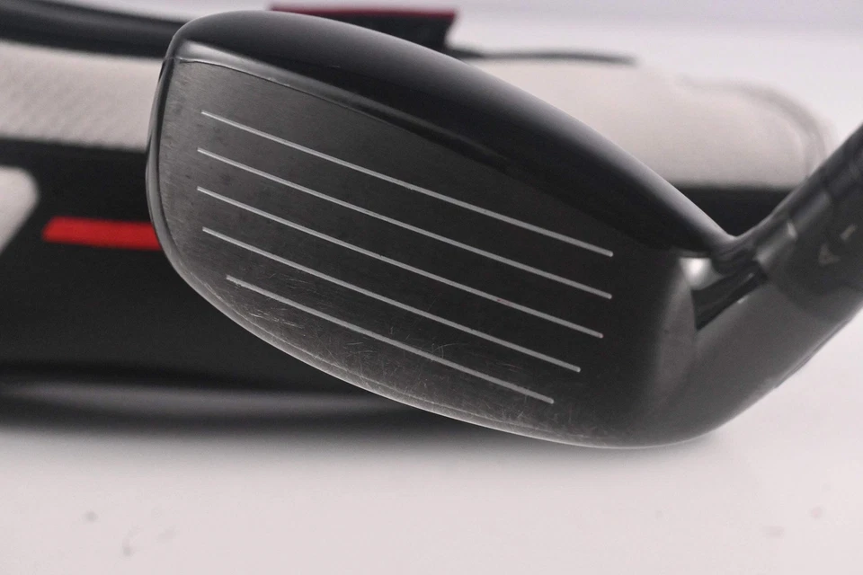 Titleist GT3 #3 Hybrid / 19 Degree / Stiff Flex Tensei 1K Blue 65 Shaft - Image 4 of 4