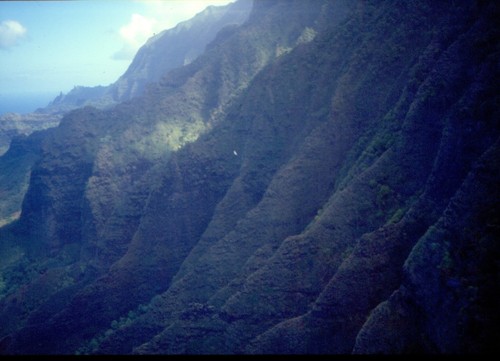 34 diapositive vintage 35 mm 1984 tour Hawaii paesaggi montagna SS Costituzione porto - Foto 11 di 24