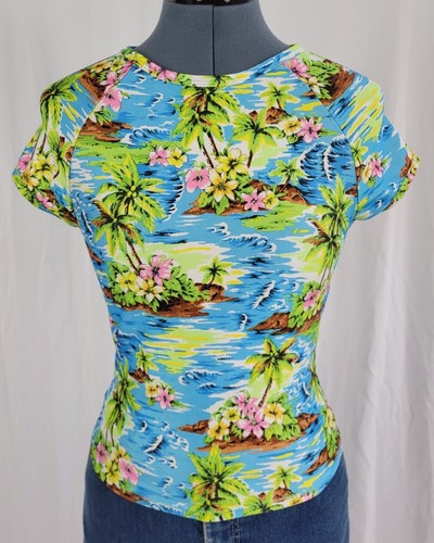Vintage Catalina Ocean Gear Hawaiian Printed Top/Rashguard Size Medium - Picture 2 of 12