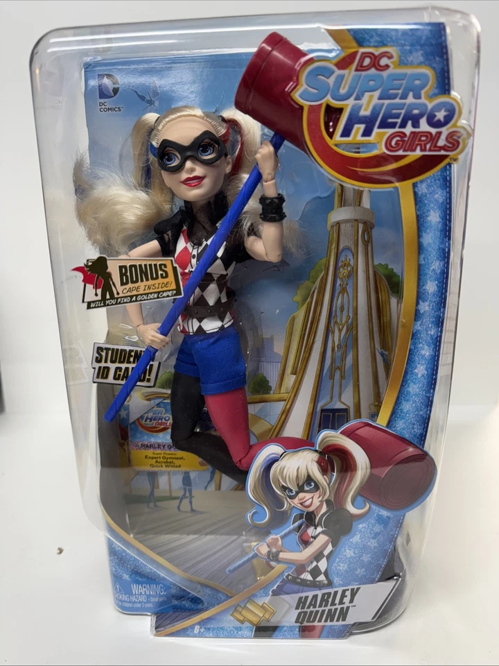 Lote DC Super Hero Girls: Harley Quinn con capa dorada, hiedra venenosa y escarcha Foto 2 de 4
