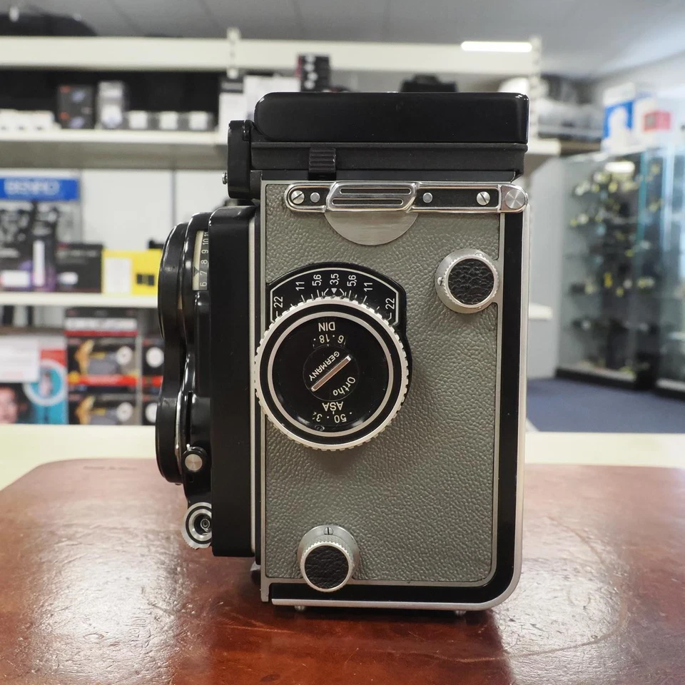 Used Rolleiflex T Twin Lens Reflex Camera - 12 Months Warranty - Image 3 of 4