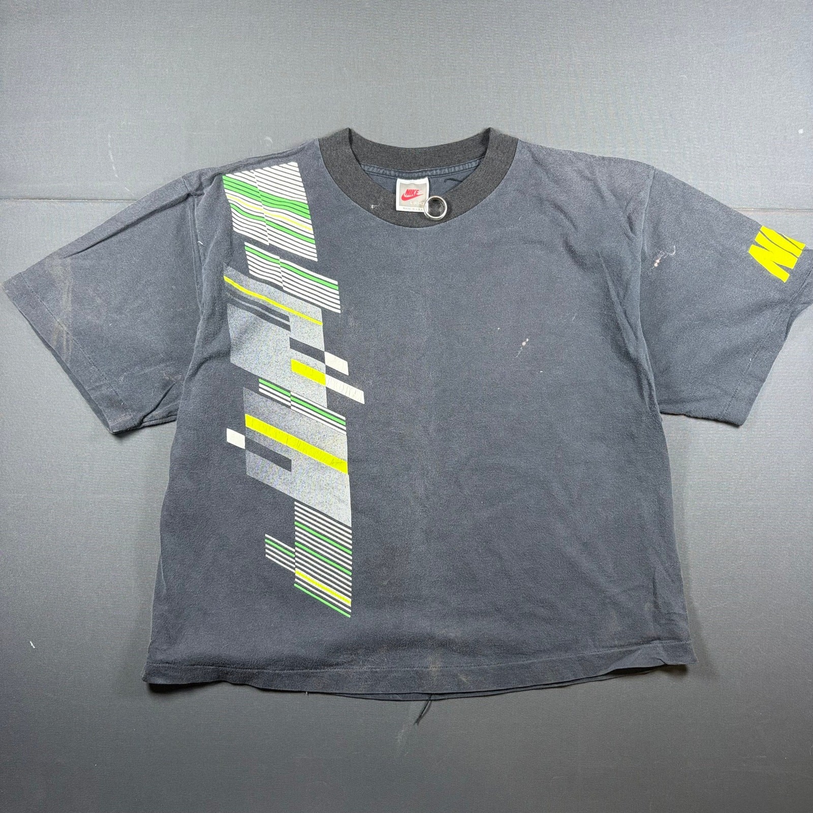Vintage 90s Nike Single Stitch Abstract Geometric Graphic Crop T-Shirt Black L
