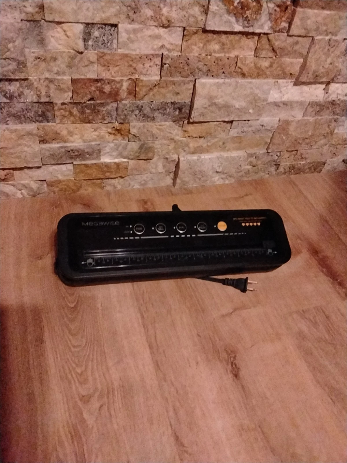 MegaWise Powerful and Compact Vacuum Sealer Machine One-Touch Automatic Food