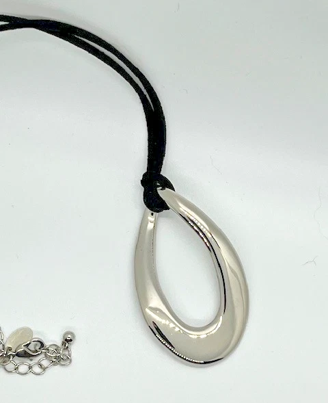 Collar Vintage Lia Sophia Torque Tono Plata Colgante 2.25" 18-21" Cierre Langosta Foto 4 de 4