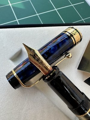 Vintage Aurora Optima Auroloide Blue & Gold Fountain Pen 14K Nib - Bin 4