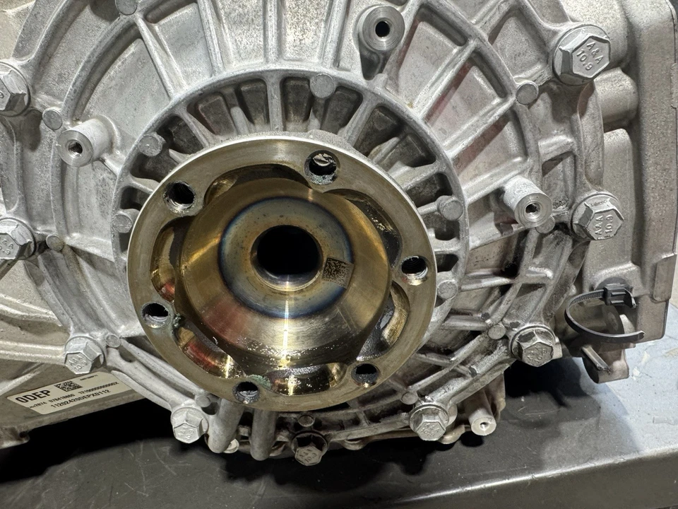 Chevy Corvette C8 2020-2023 transmisión automática de doble embrague Tremec de 8 velocidades Foto 4 de 4