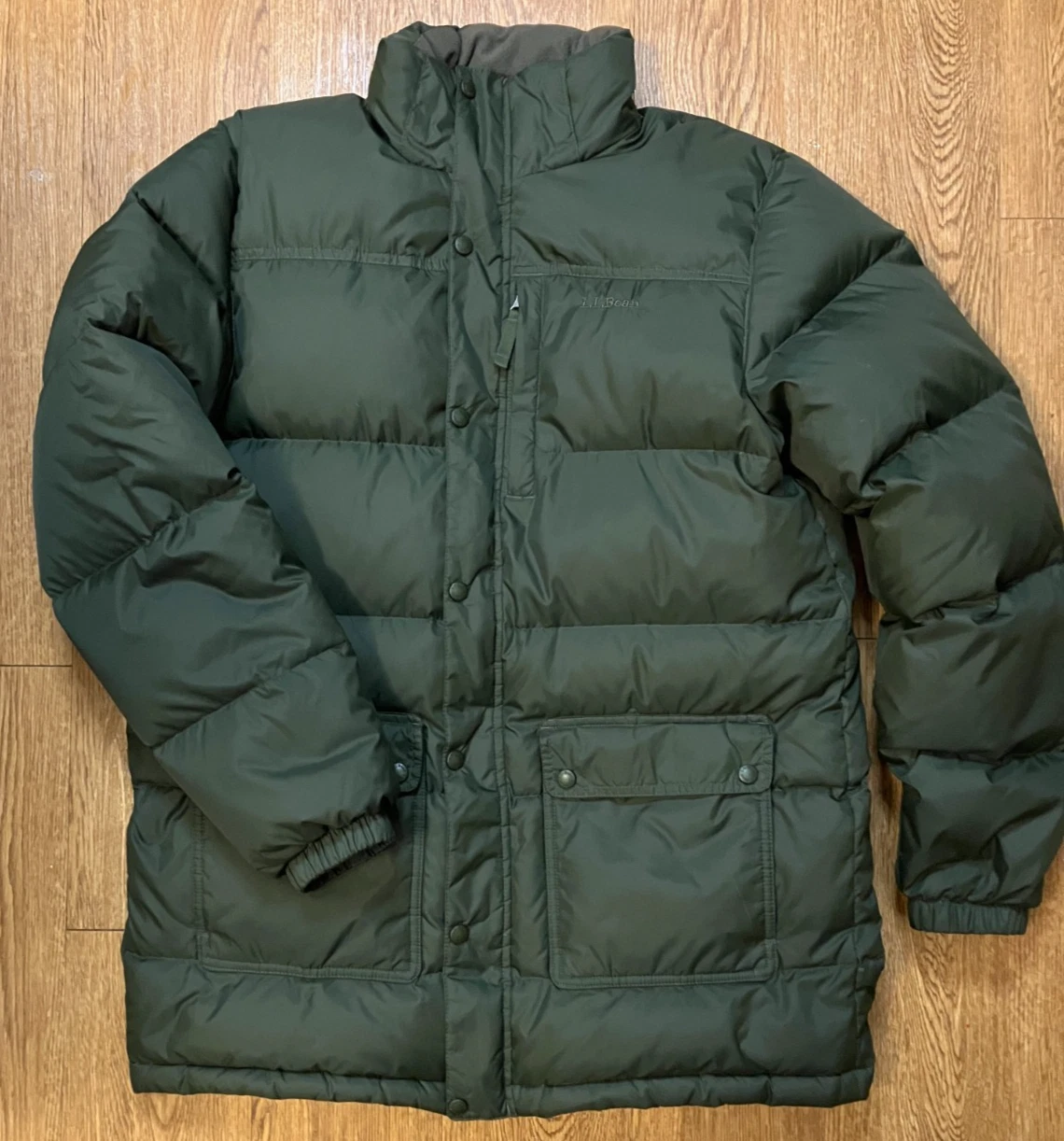L.L. Bean Goose Down Puffer Jacket Mens Medium Green Winter Coat No Hood - Warm!