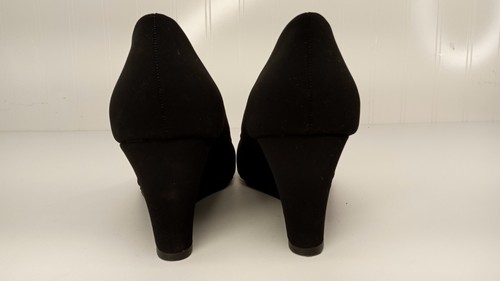 Zapatos de salón MADELINE STUART talla 8,5 M negros gamuza punta tachonada cuña - Imagen 3 de 7
