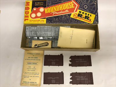 Roundhouse HO Model B-103 40' Metal Sheathed Box Car Kit Illinois Central 18862