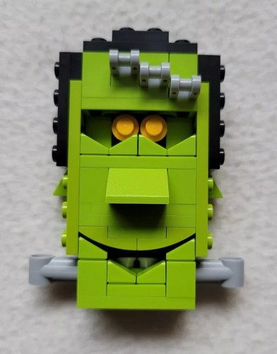 Lego Frankensteins Monster Set - Nagelneu mit Anleitung