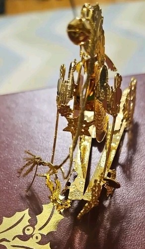 Danbury Mint Gold Plated Skier 2002 Christmas Ornament - Picture 5 of 6