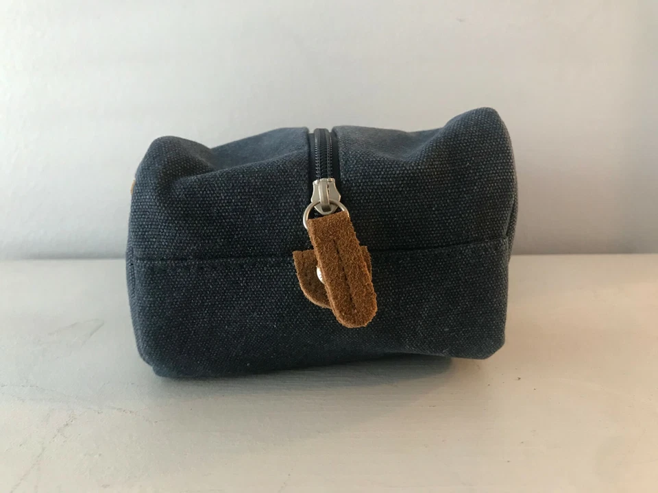 Travelon Heritage Toiletry Kit, Multiple Colors - Image 3 of 4