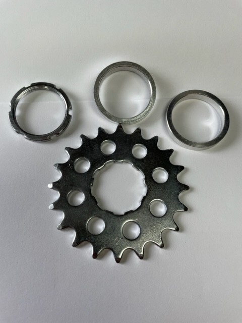 Fuji 20 Tooth Track Cog, Spacers, Lockring Shimano 9 tooth spline