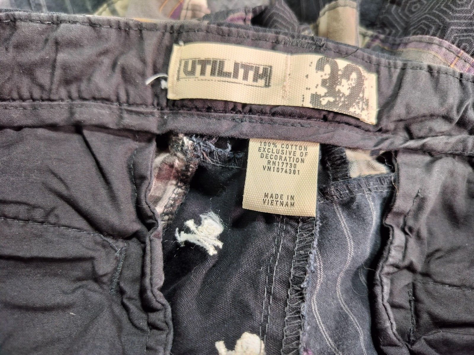 Utilith Men's Skull Crossbones Patchwork Shorts 3… - image 2