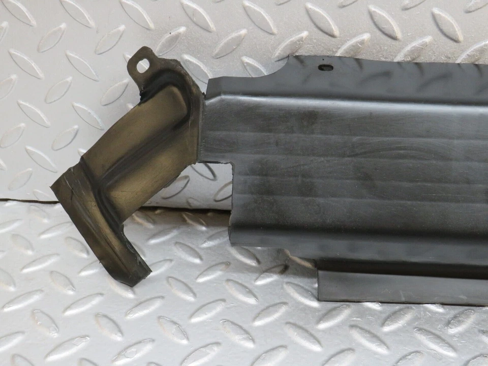 ⚙38374⚙ Mercedes-Benz R129 280SL купе радиатор нижняя крышка 1295050788 - Изображение 2 из 4