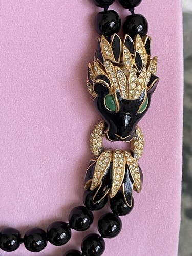 Rare Signed Ciner Black bead chocker/necklace Lion head Green Eyes 18” Long - Picture 23 of 24
